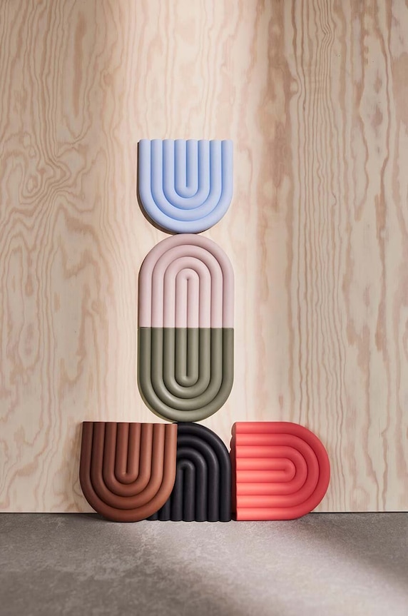 Konyha és bár OYOY konyhai állvány Rainbow Trivet L301216 piros