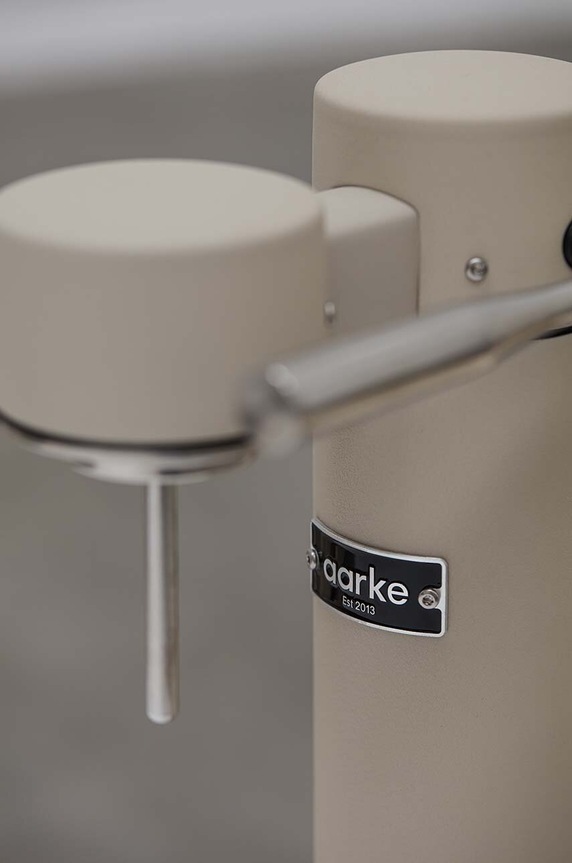 Saturátor vody Aarke Carbonator 3 A1043 béžová