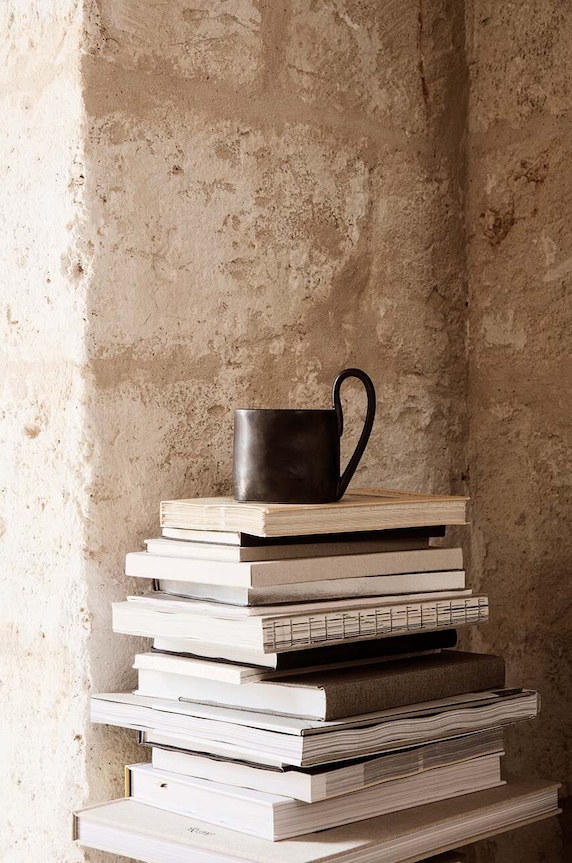 ferm LIVING bögre Flow Mug 360 ml 110240101 fekete AA00
