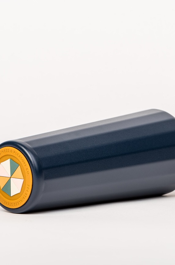 Kiegészítők Business & Pleasure Co. termosz Hemingway Drinkware 0,75 L BPA.DRN.BOA.NVY.25 sötétkék