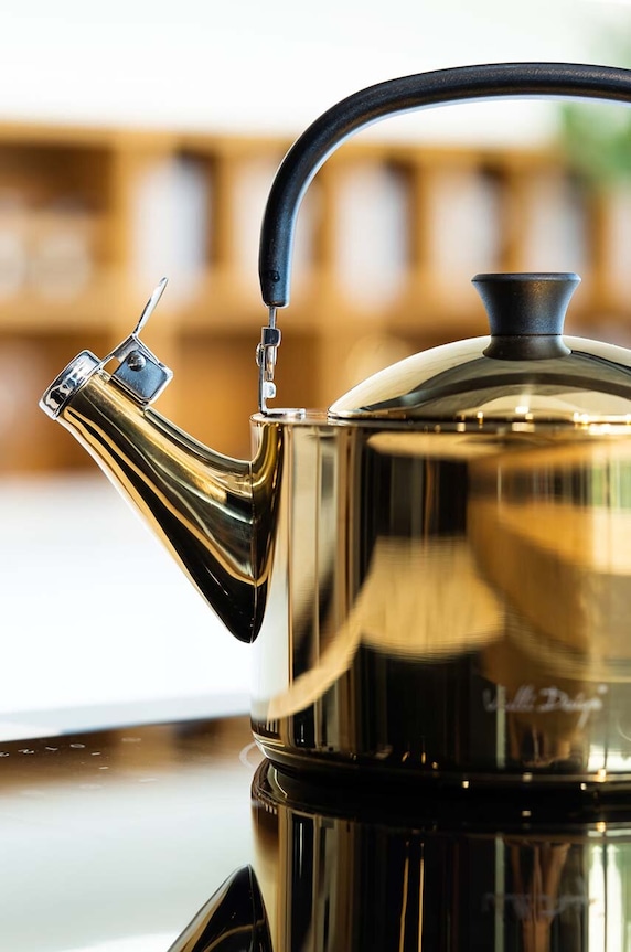 Vialli Design czajnik z gwizdkiem 1,5 L żółty 9187