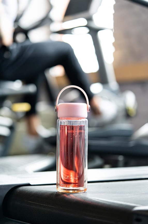 Vialli Design bottiglia con infusore Fuori 350 ml rosa 30206.