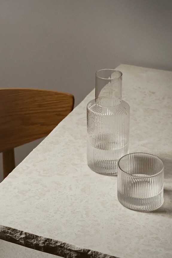 Vrč s čašom ferm LIVING Ripple Small Carafe Set 500/200 ml 5447 transparentna AA00