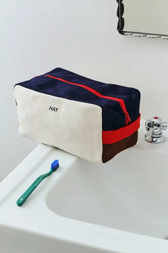 Νεσεσέρ καλλυντικών HAY Multi Wash Bag M/26 x 14 x 14 cm μπεζ AE983.A602.AS13