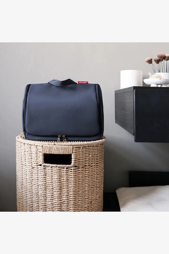Козметична чанта за път Reisenthel Toiletbag XL RWO4126 тъмносин