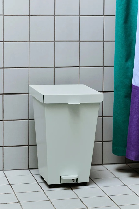 Урна для мусора HAY Loop Bin 8 L/21,5 x 25,5 x 32 cm AF170.F285.AI62 зелёный AA00