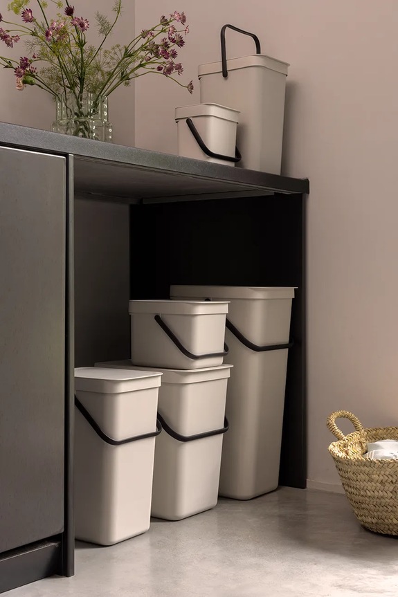 Brabantia kosz na śmieci z tworzywa sztucznego 12 l 251726 beżowy