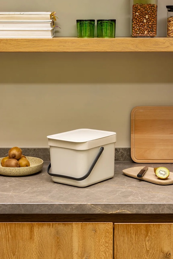 Brabantia kosz na śmieci z tworzywa sztucznego 6 l 251702