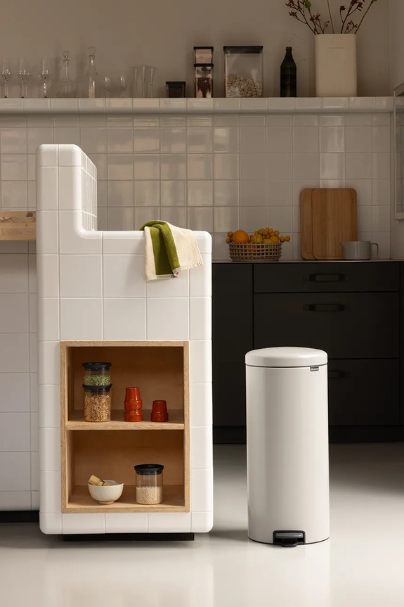 Brabantia kosz na śmieci ze stali 30 l 254949 szary
