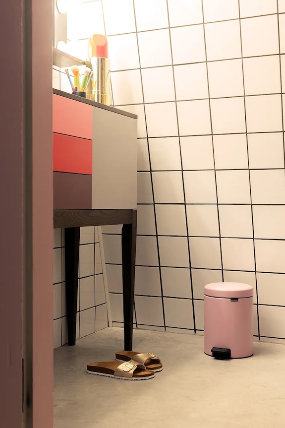 Brabantia kosz na śmieci ze stali malowanej proszkowo 5 l 255281 różowy