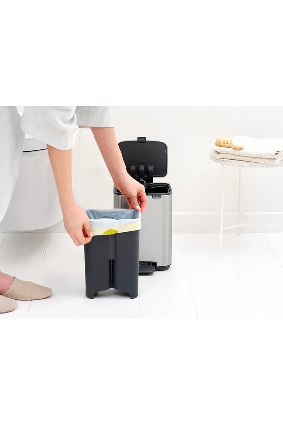 Brabantia kosz na śmieci 4 l 237843