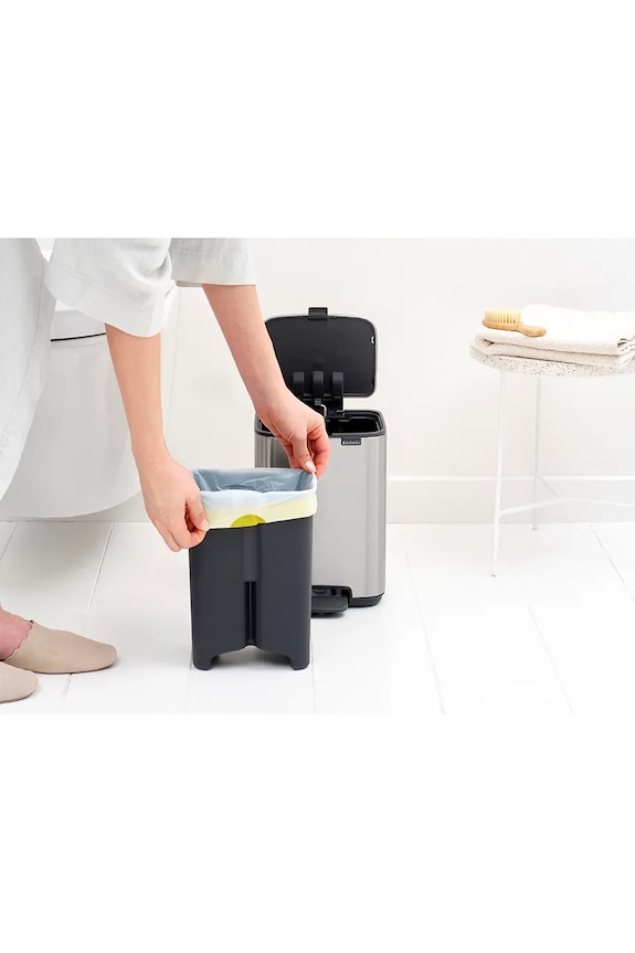Brabantia kosz na śmieci 4 l 237843