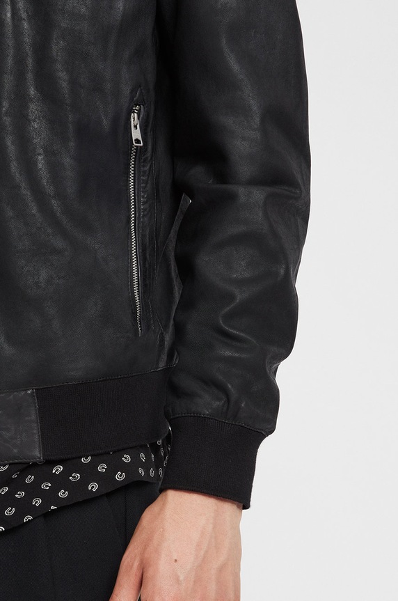 Kožená bomber bunda AllSaints Kino Leather Bomber ML026J černá