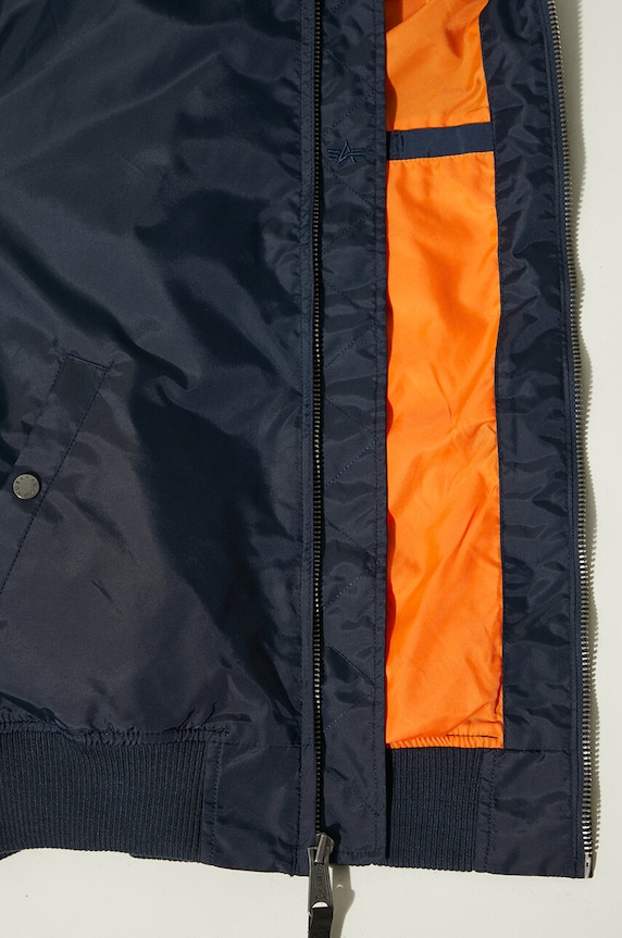 Яке бомбър Alpha Industries MA-1 TT 191103 07 191103.07