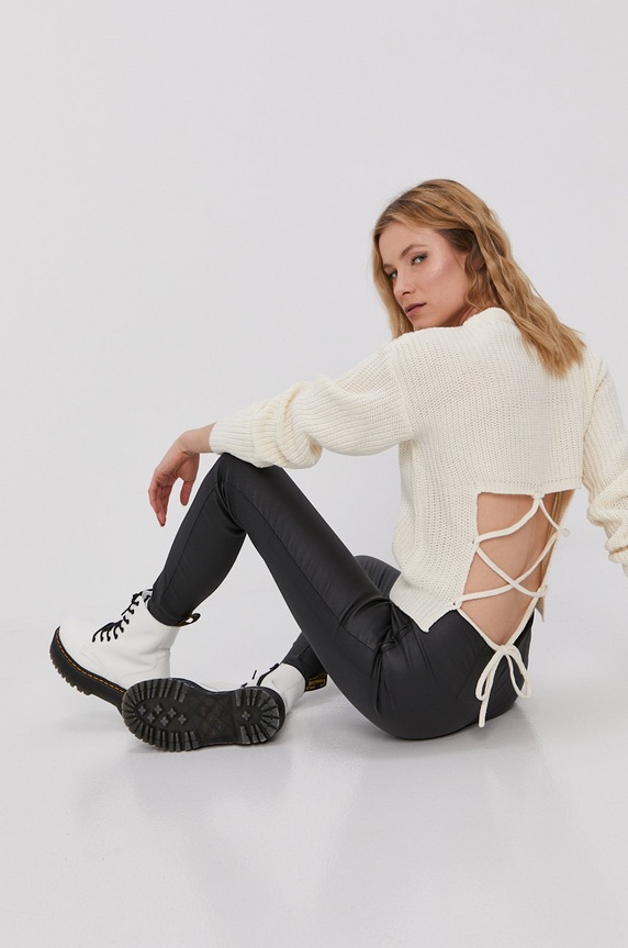 Pieces Spodnie 17085477 czarny AA00