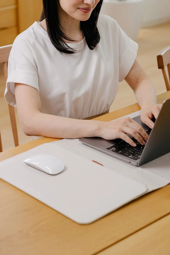 Torba za laptop Orbitkey Hybrid Laptop Sleeve 16”x KonMari bež WH61.STO.508