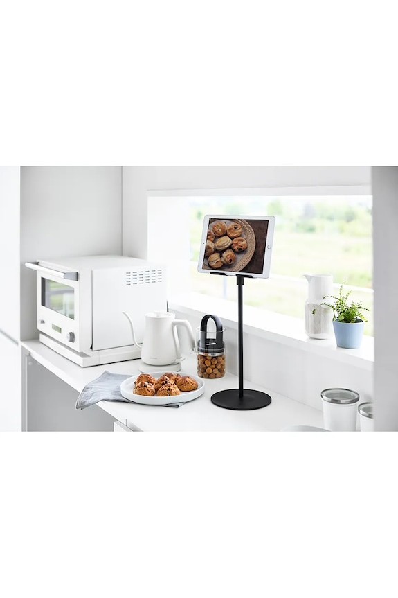 Yamazaki supporto per tablet regolabile Smart 17 x 17 x 40,8 - 65,8 cm. 1434