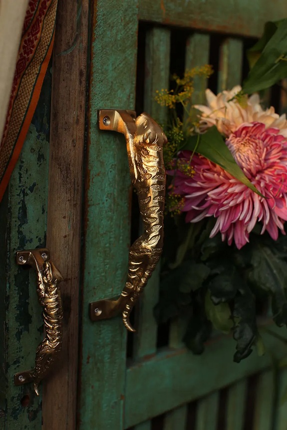 Obývacia izba a spálňa Úchytka na nábytok Doing Goods James Jaguar Doorhandle 1.10.20.001.921.4 žltá