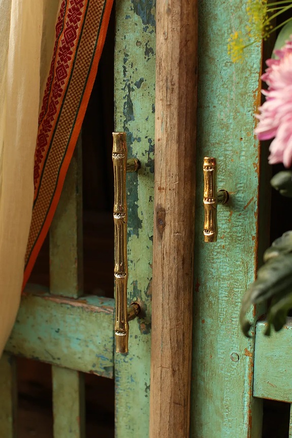 Obývacia izba a spálňa Úchytka na nábytok Doing Goods Bodhi Bamboo Doorhandle 1.10.20.004.923.4 žltá
