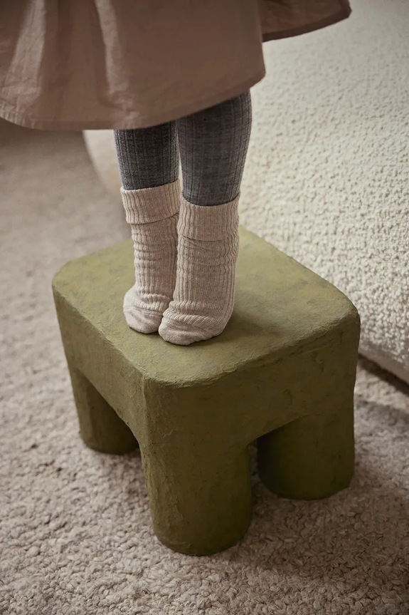 Salon i sypialnia ferm LIVING stołek Podo Stool 1104268965 zielony