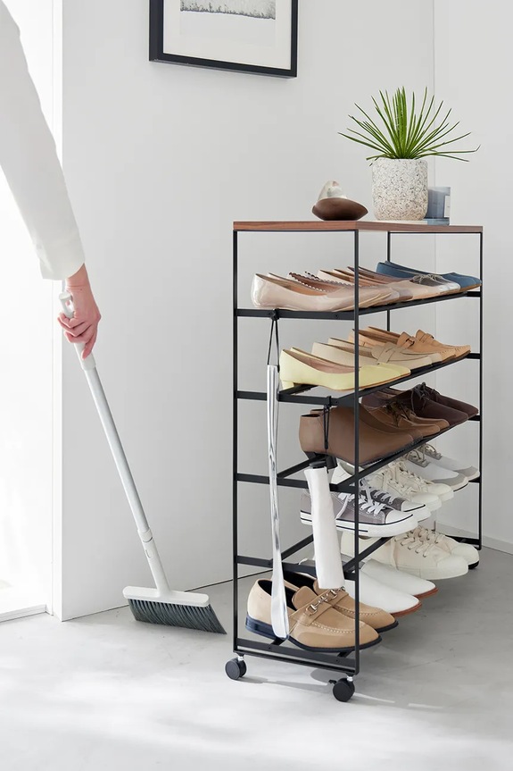 Ράφι παπουτσιών Yamazaki Towert 90.5 x 26 x 87 cm 1466. μαύρο
