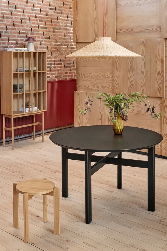 Hübsch stołek drewniany 45 x42 cm brązowy 881601