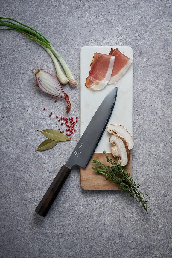Кухонний ніж Yaxell Hana Santoku 16,5 cm 34801. коричневий AA00