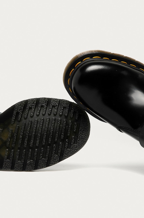 Dr. Martens - Botki skórzane Wincox czarny 23866001