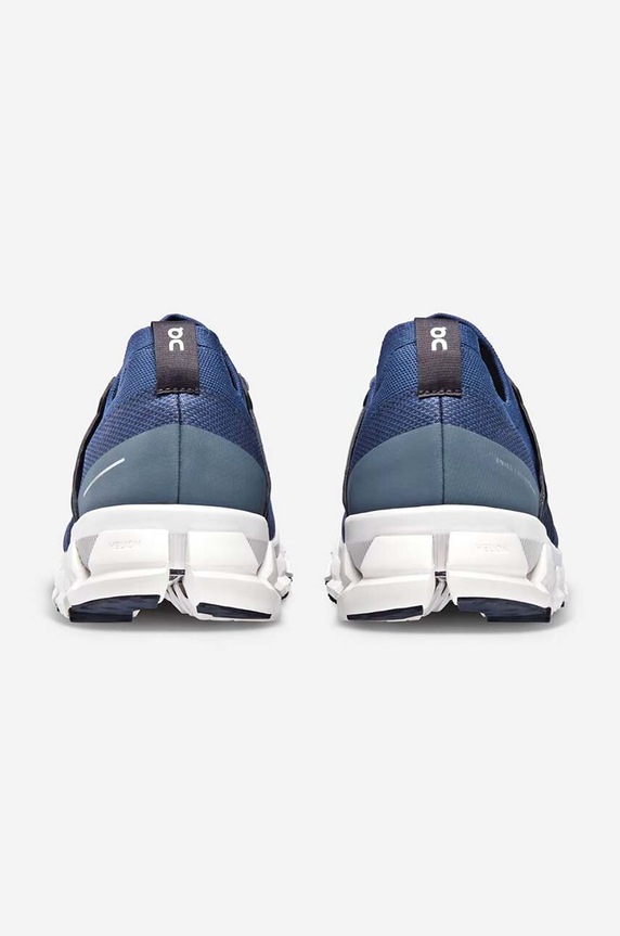 On shoes 3MD10560045 navy AW24
