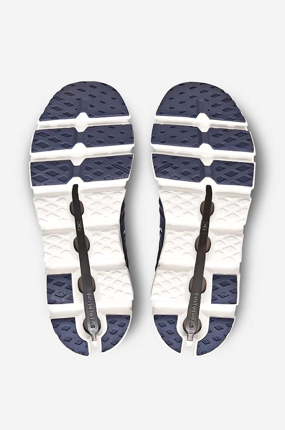 On shoes 3MD10560045