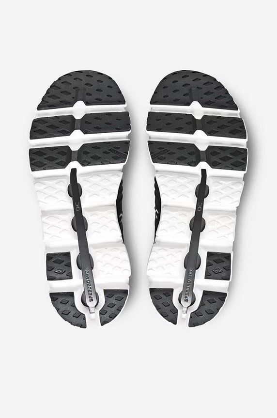 On sneakers Cloudswift 3WD10450485