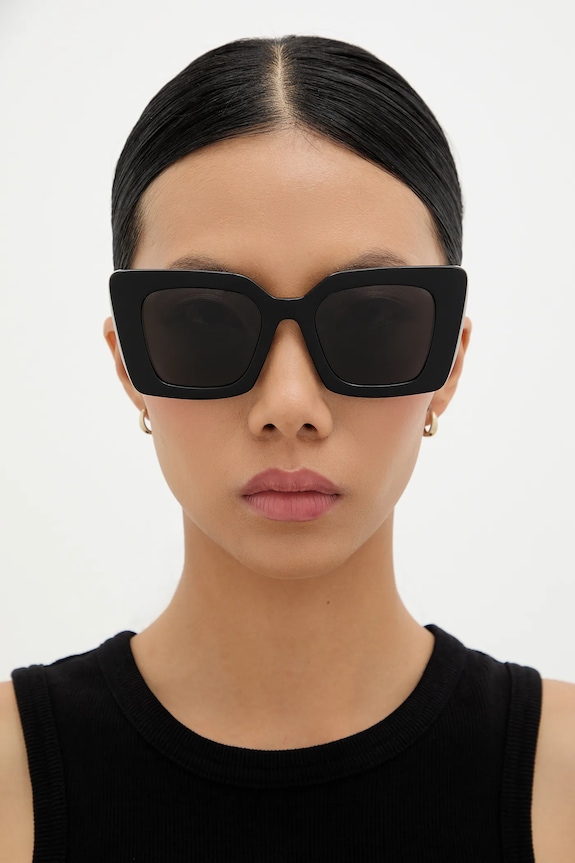 Burberry sunglasses 0BE4344