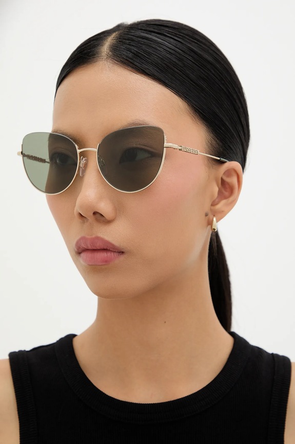 Солнцезащитные очки Burberry однотонная с деталью чёрный 0BE3144