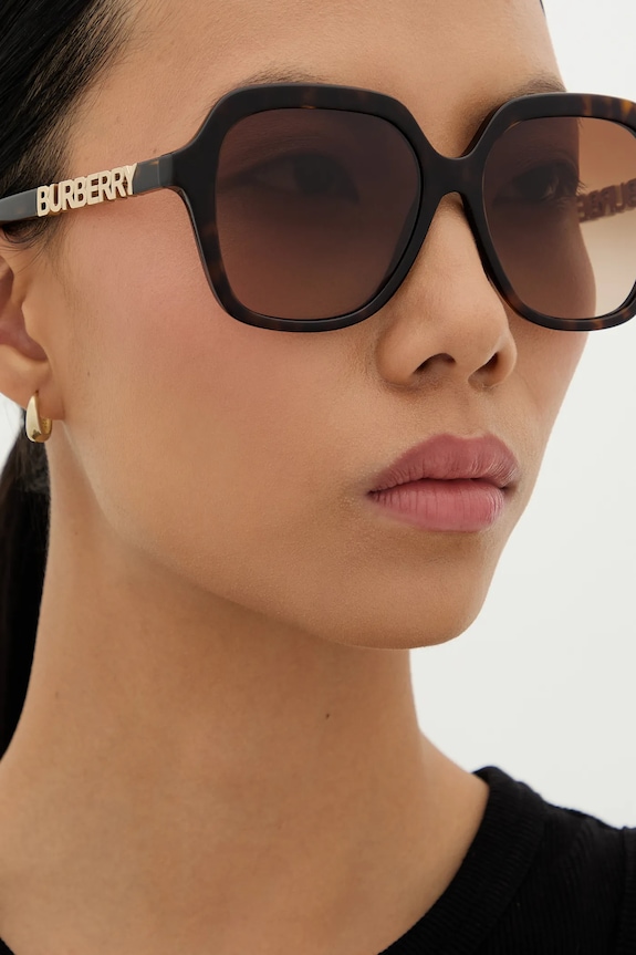 Burberry sunglasses 0BE4389