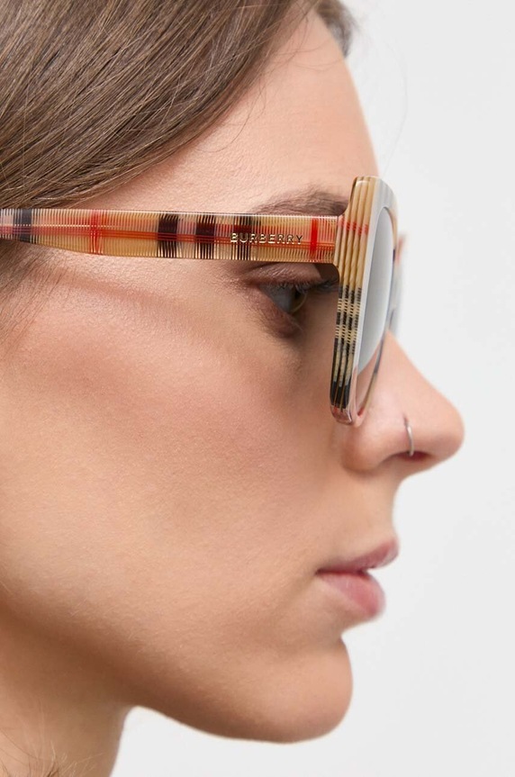 Burberry napszemüveg MERYL 0BE4393