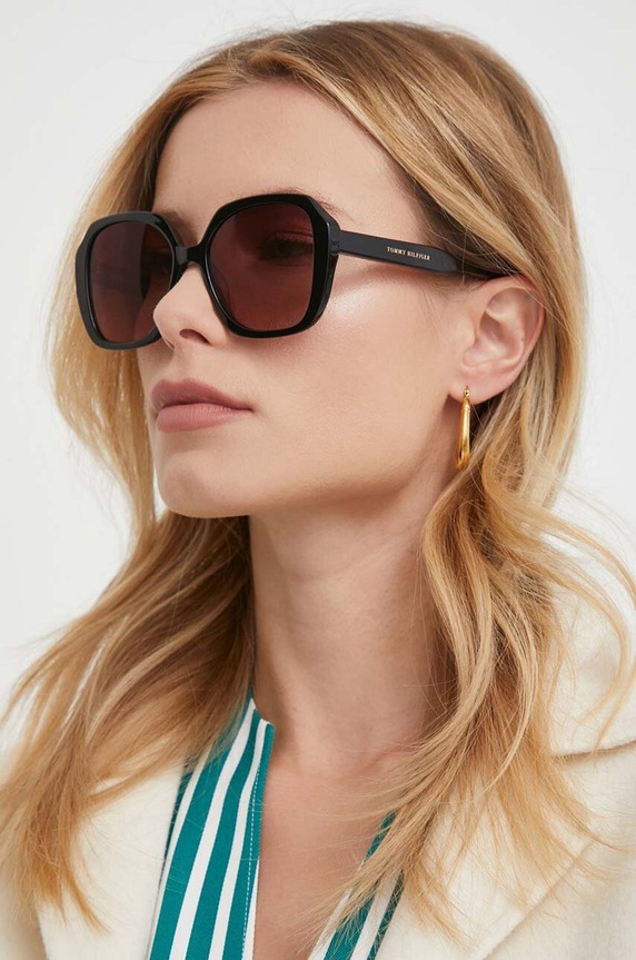 Tommy Hilfiger okulary przeciwsłoneczne gradientowa czarny TH.2105/S