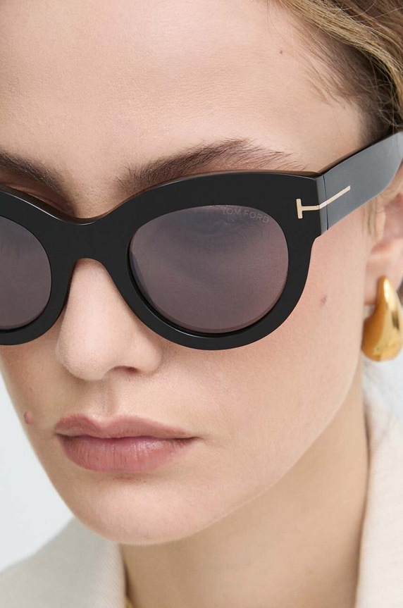 Слънчеви очила Tom Ford FT1063.5101C черен