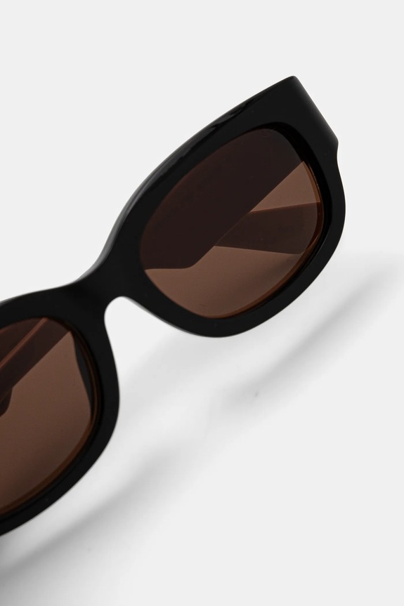 Gucci okulary przeciwsłoneczne czarny GG1667SK