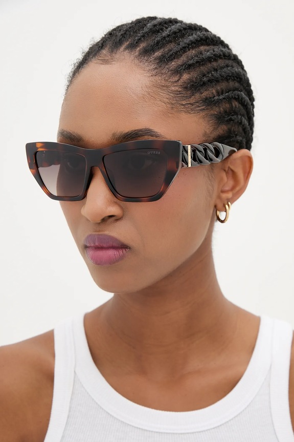 Guess okulary przeciwsłoneczne kocie oczy brązowy GU00111.5652F