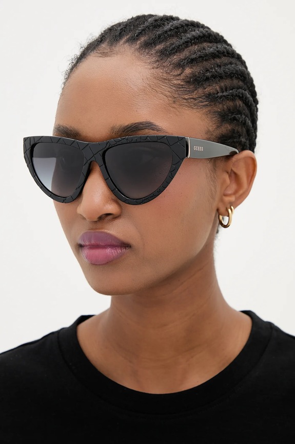 Sunčane naočale Guess sjenčano crna GU00151.5702B