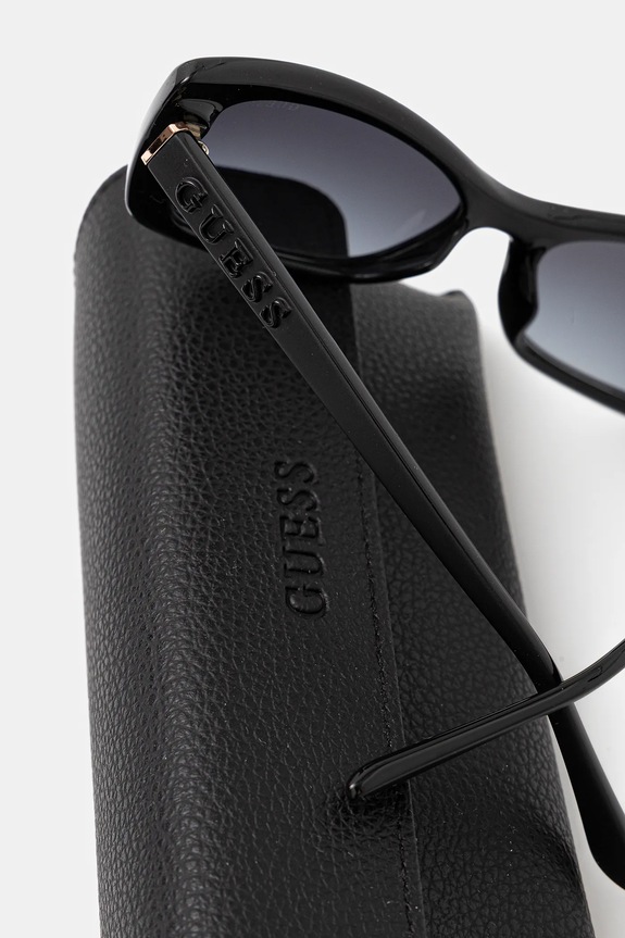Guess okulary przeciwsłoneczne czarny GU00156.H.5501B