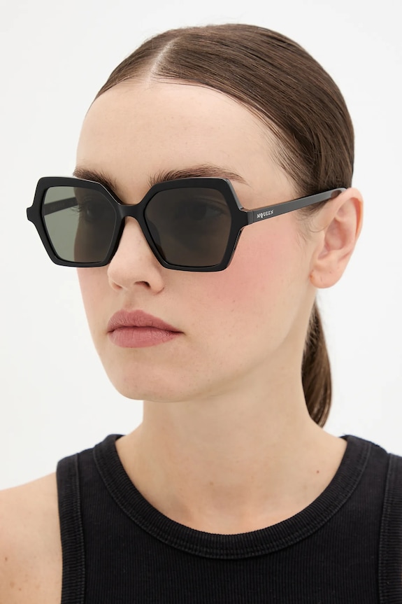 Slnečné okuliare Alexander McQueen hladký čierna AM0537S