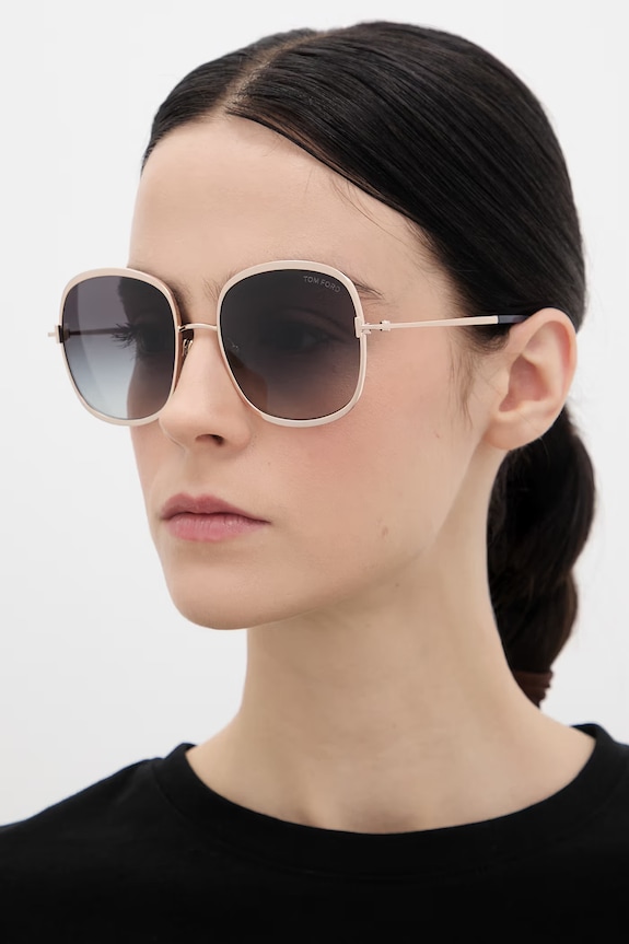 Sončna očala Tom Ford Cat eye zlata FT1320.5728W