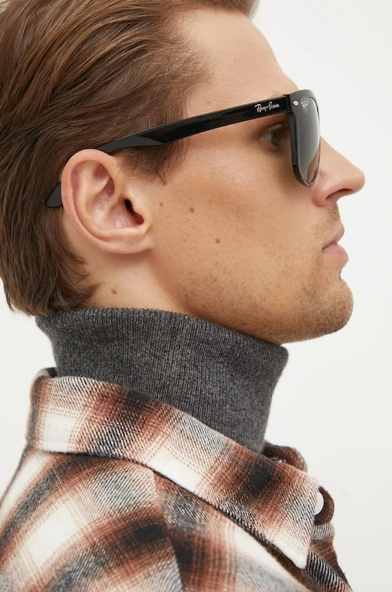 Ray-Ban – Okulary BOYFRIEND 0RB4147.601/58.60