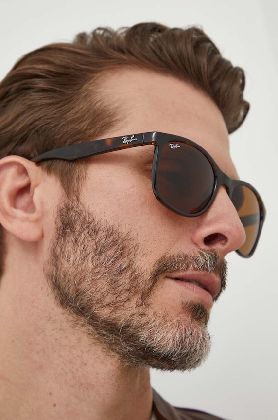 Солнцезащитные очки Ray-Ban коричневый 0RB4374.710/3356
