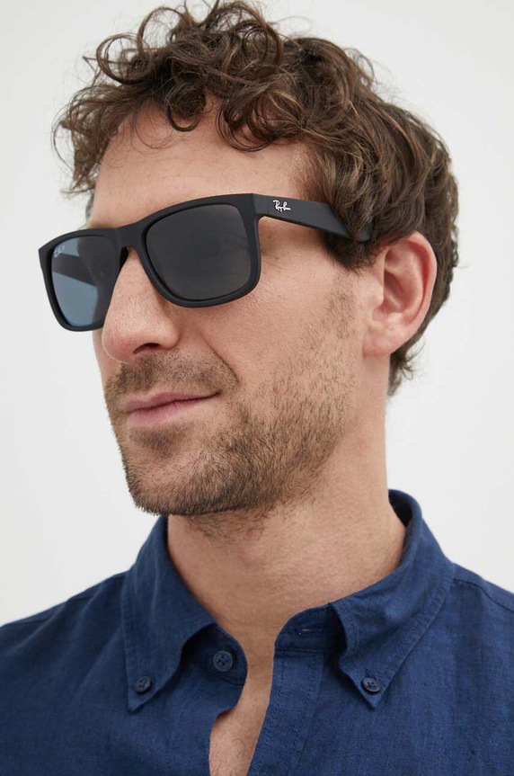 Sunčane naočale Ray-Ban JUSTIN jednobojno crna 0RB4165