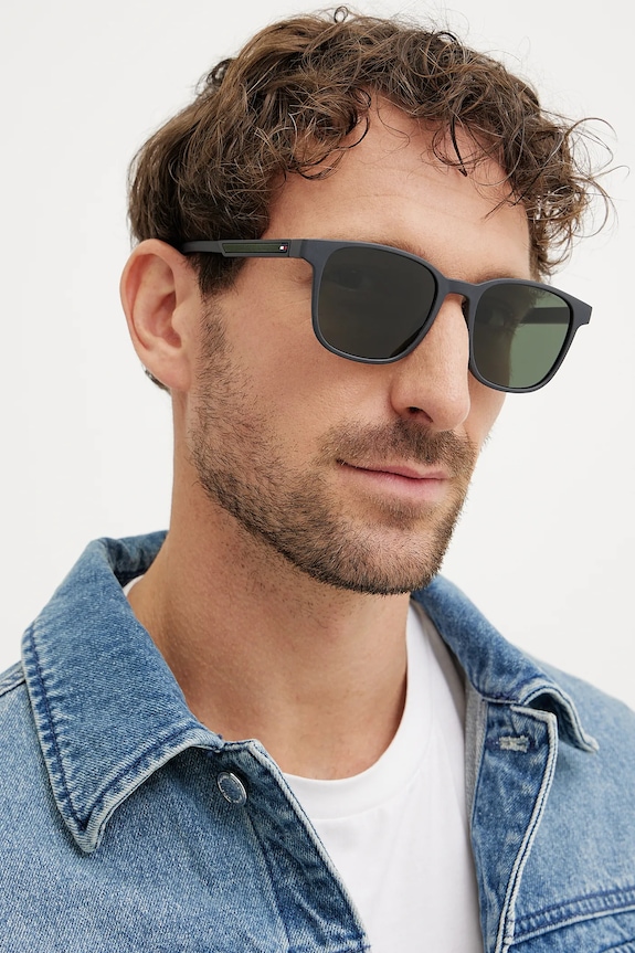 Sunčane naočale Tommy Hilfiger pravokutne crna TH.2202/S