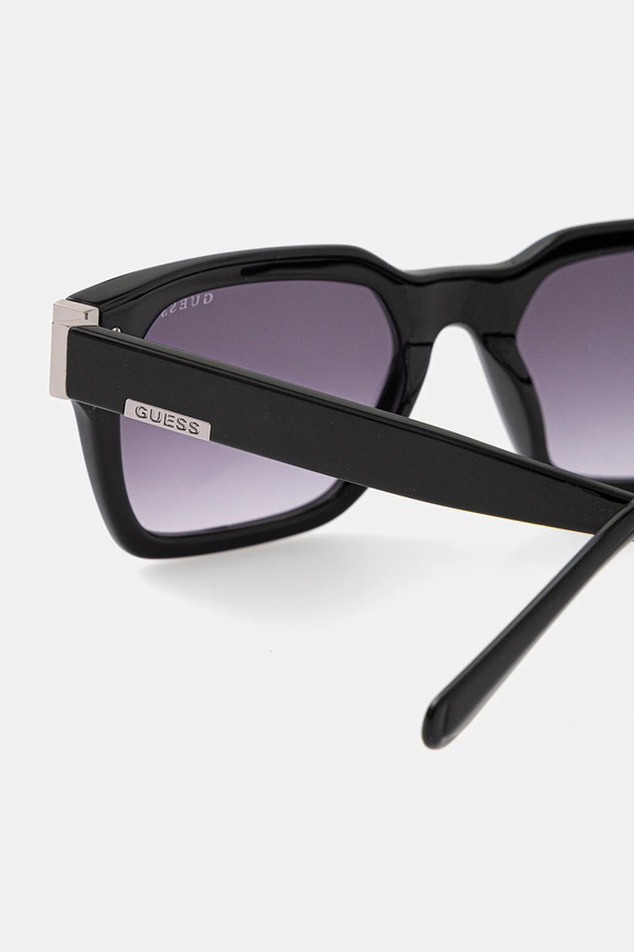 Guess okulary przeciwsłoneczne czarny GU00172.5301B