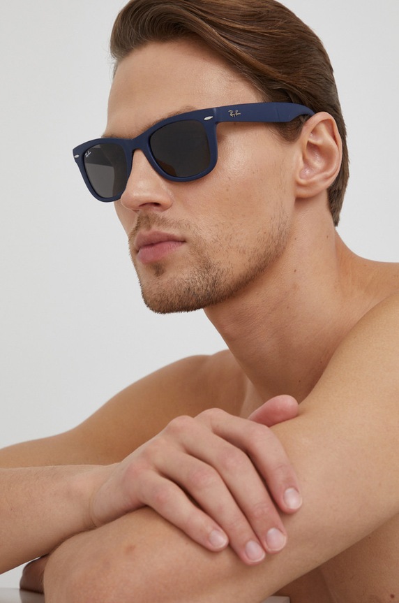 Akcesoria Ray-Ban okulary przeciwsłoneczne FOLDING WAYFARER 0RB4105 niebieski
