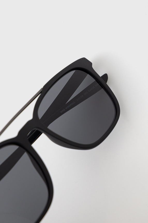 Akcesoria Nike okulary przeciwsłoneczne NI.EV1208.001 czarny